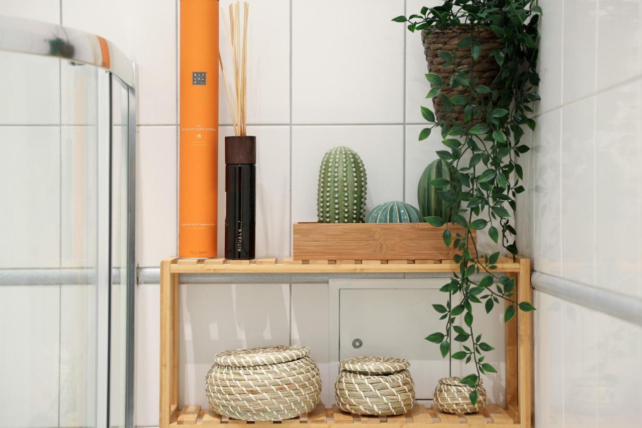 4 Personen Altbau nahe Kurfürstendamm Berlin Exterior foto